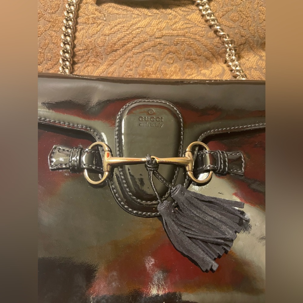 SOLD Gucci Black Patent Leather Shoulder Bag - Picture 3 of 13